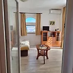Comfortable In Vir, Sea And Mountain View, 35m² *