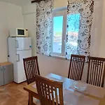 Comfortable In Vir, Sea And Mountain View, 35m²
