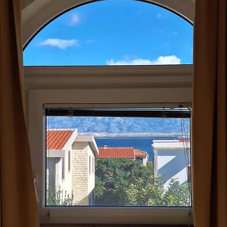 Comfortable In Vir, Sea And Mountain View, 35m² Apartman