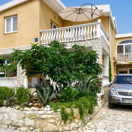 Comfortable In Vir, Sea And Mountain View, 35m² Vir