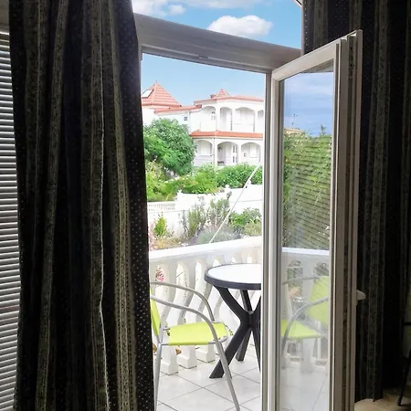 Apartman Comfortable In Vir, Sea And Mountain View, 35m² Vir