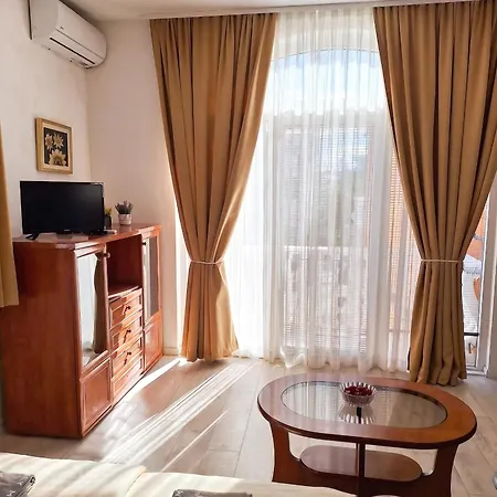Comfortable In Vir, Sea And Mountain View, 35m² *