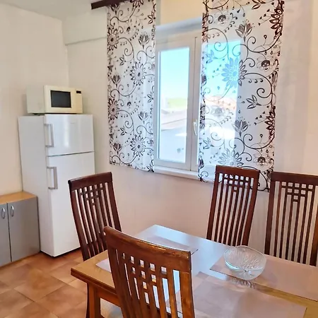 Apartman Comfortable In Vir, Sea And Mountain View, 35m² Vir