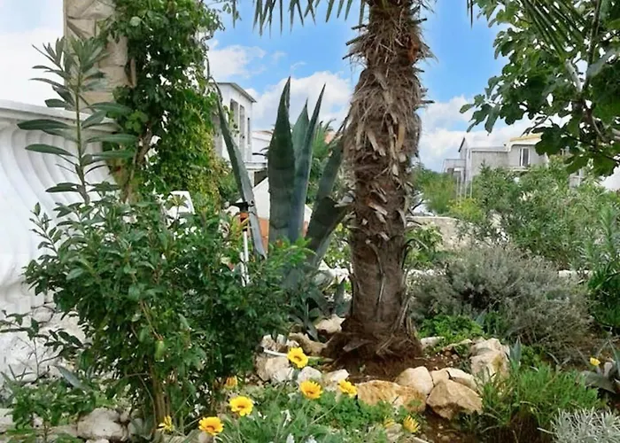 Comfortable In Vir, Sea And Mountain View, 35m² * Vir