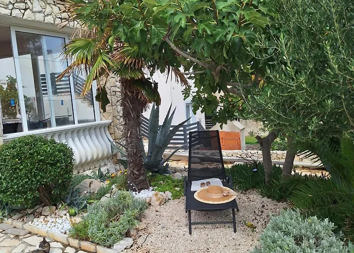 Comfortable In Vir, Sea And Mountain View, 35m² Apartment *